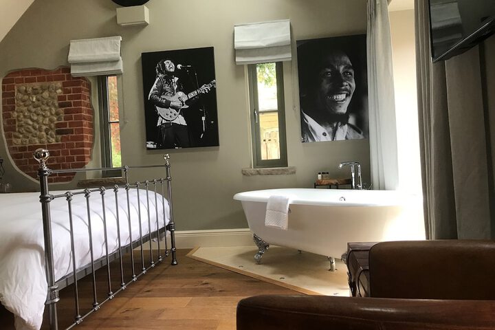 Room 8 of 24