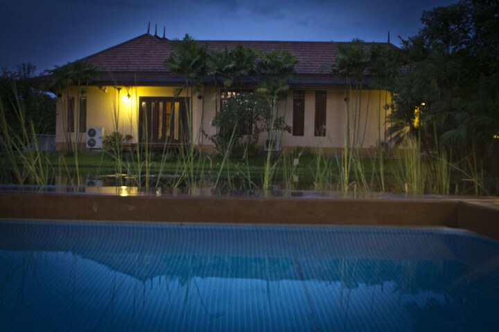 Pool 27 of 51