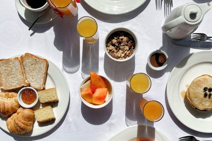 Breakfast/Coffee Service 54 of 88