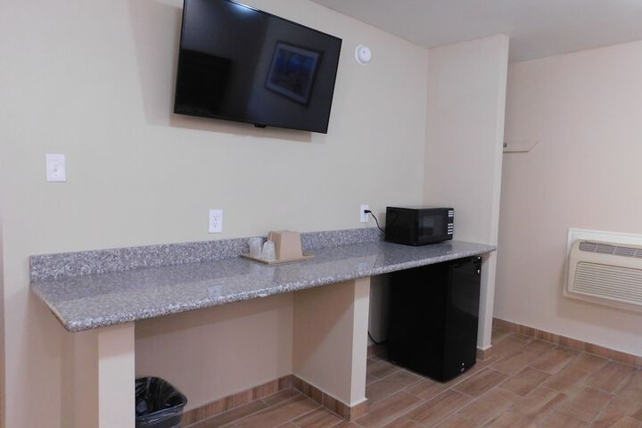 Room 19 of 32