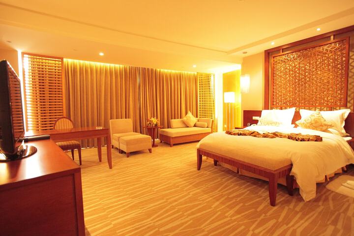 Room 16 of 45
