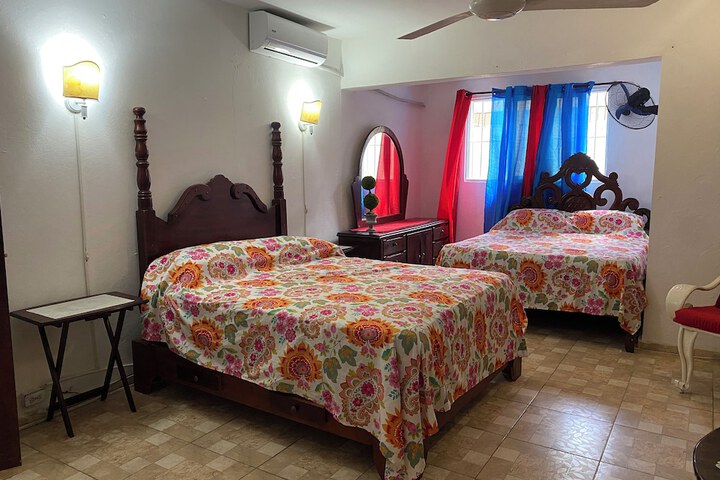Room 37 of 132