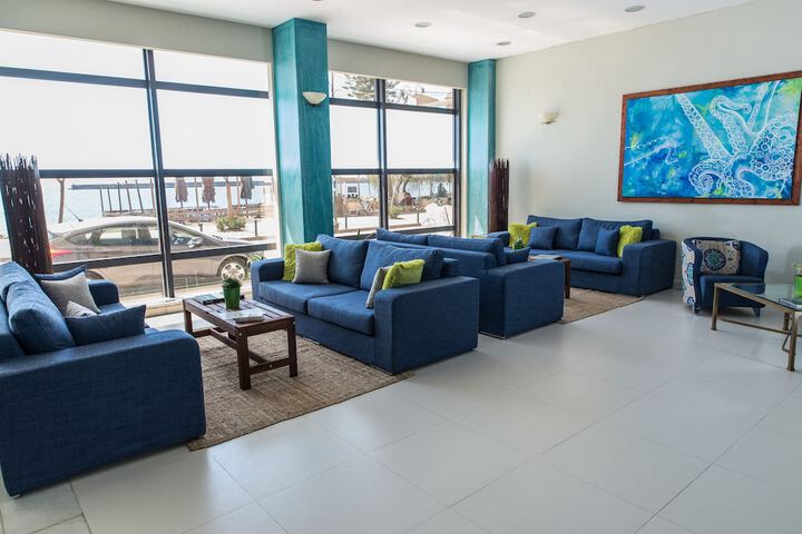 Guest Lobby