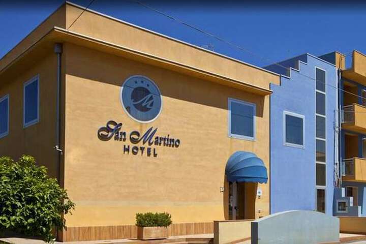 Hotel 63 of 64