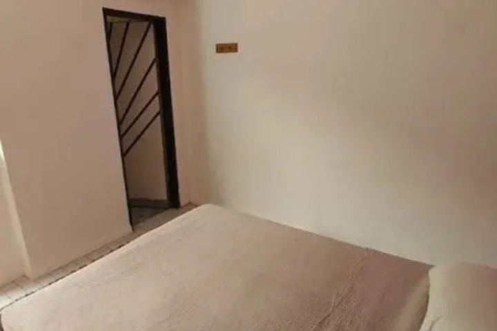 Room 3 of 11