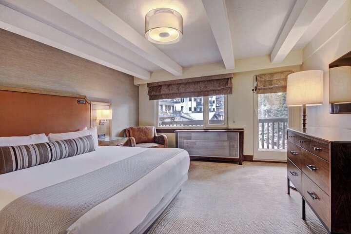 Room 81 of 302