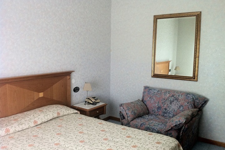 Room 7 of 53