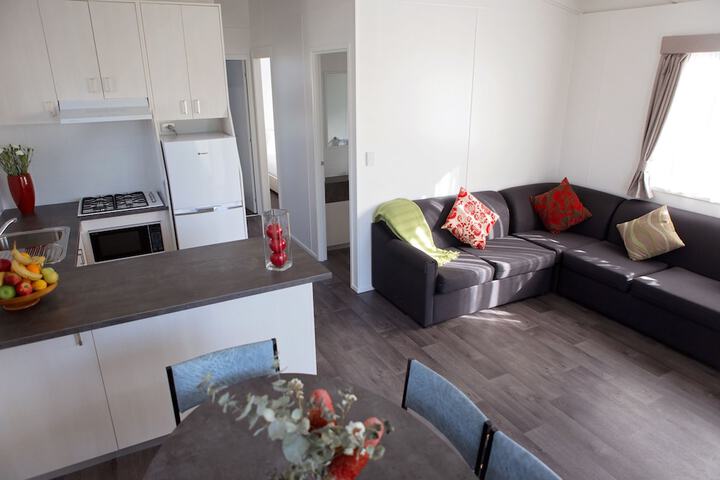 Room 4 of 11