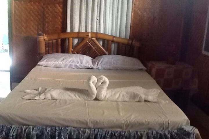 Room 6 of 26