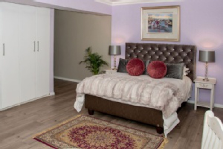 Room 211 of 252