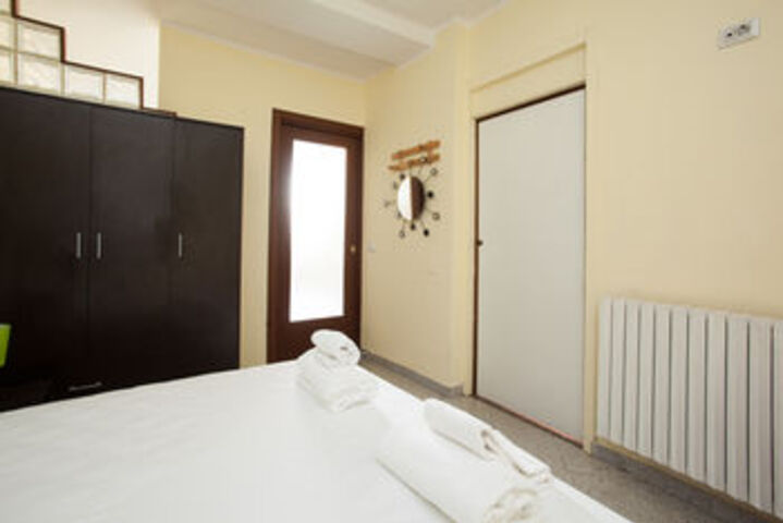 Room 69 of 320