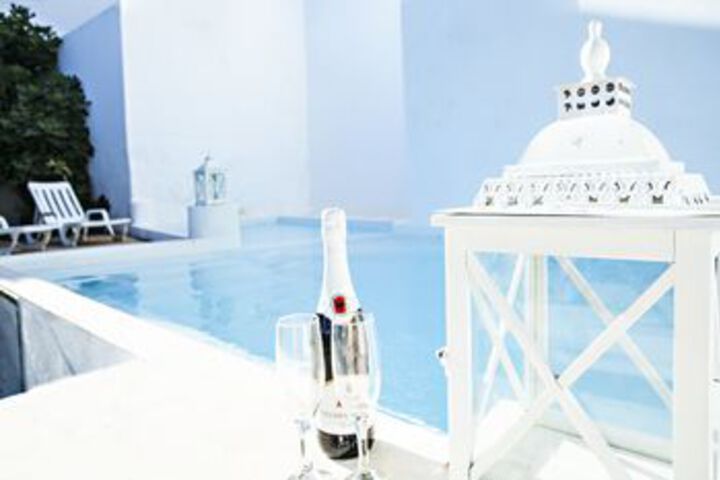 Pool 22 of 25
