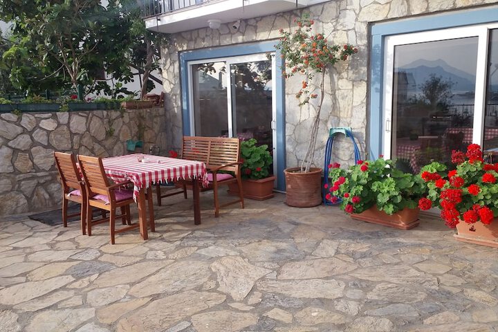 Terrace/Patio 17 of 25