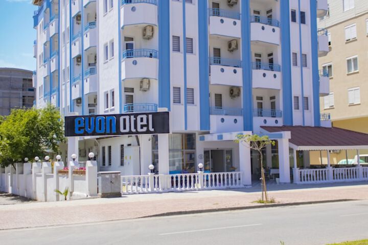Exterior of Evon Otel
