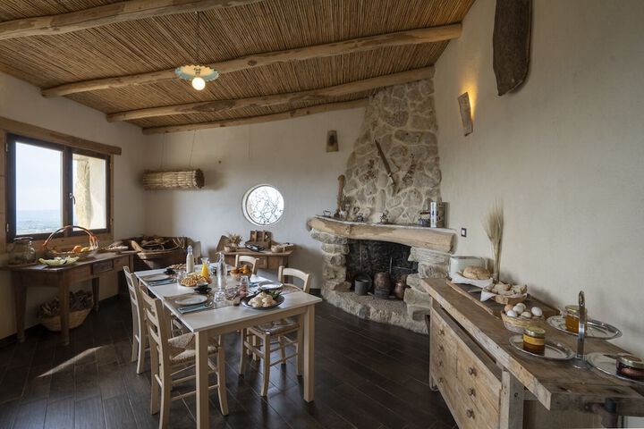 Breakfast/Coffee Service 147 of 164