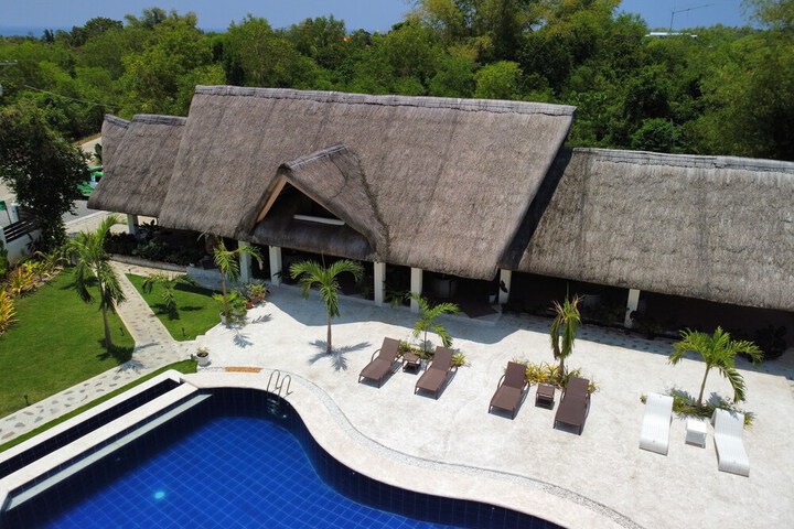 Pool 45 of 82