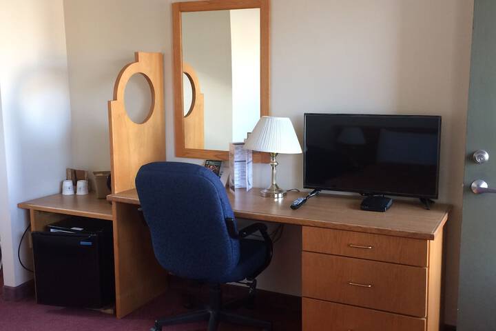 Room 4 of 41