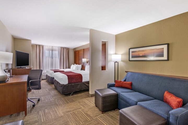 Suite 2 Queen Beds (7 of 14)