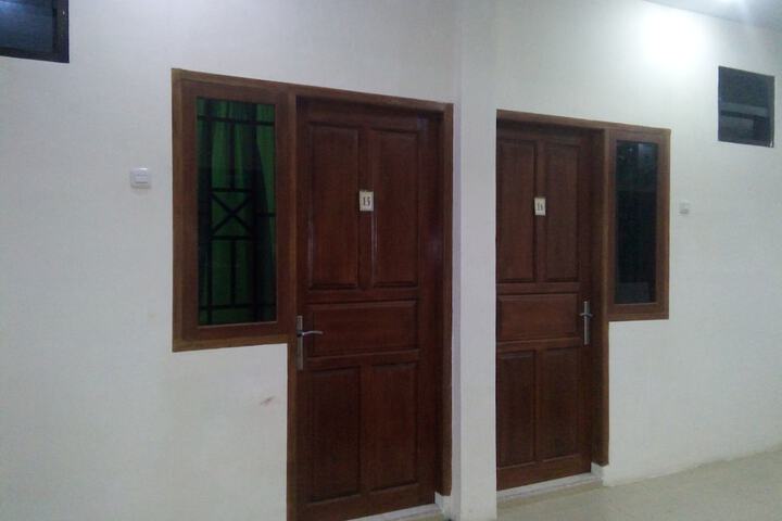 Room 16 of 27