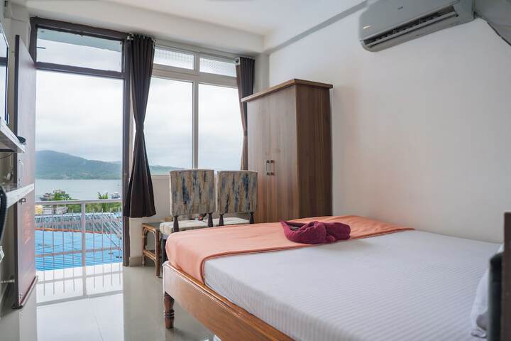 Room 29 of 86