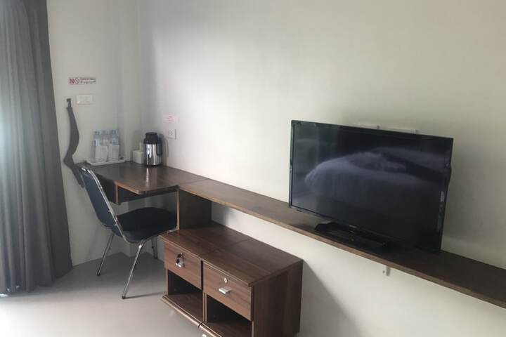 Room 15 of 38