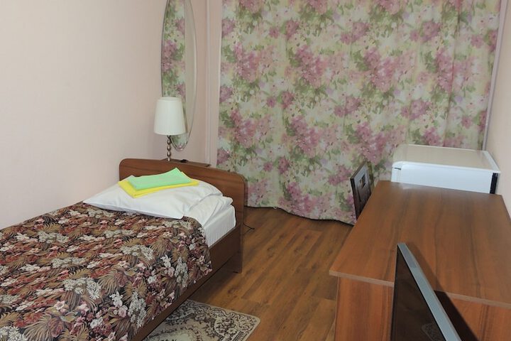 Room 9 of 101