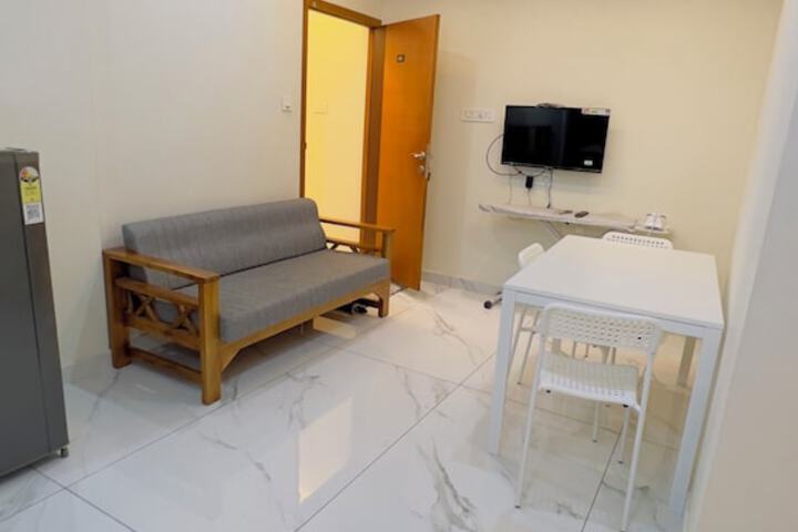 Room 7 of 14