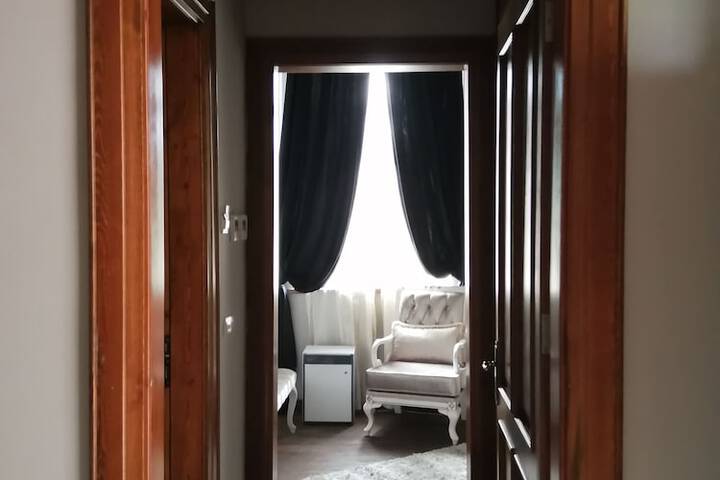 Ballroom/Hall 37 of 47