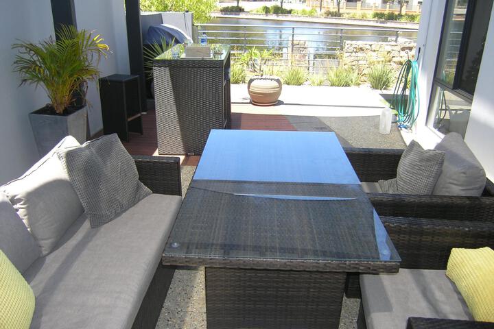 Terrace/Patio 2 of 5