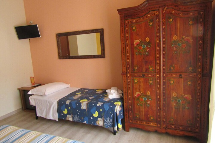 Room 7 of 45