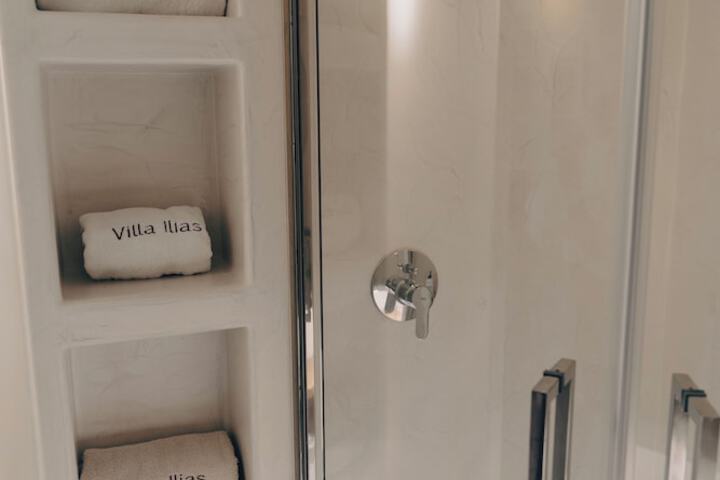 Room 124 of 188
