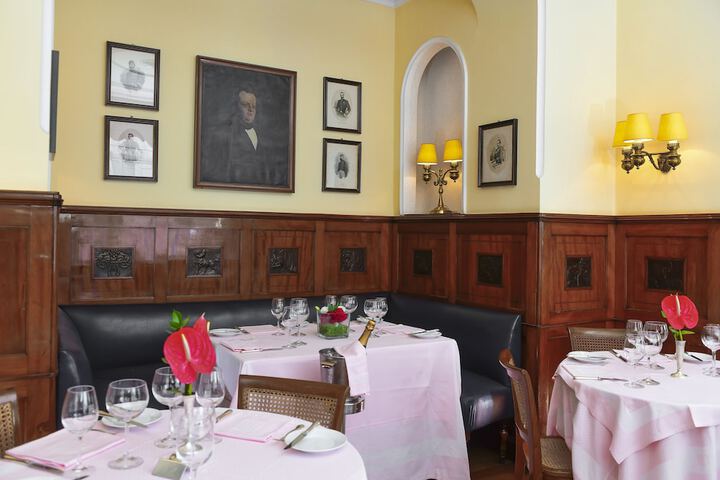 Dining 56 of 83