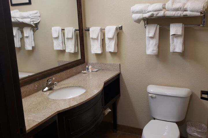 Bathroom amenities