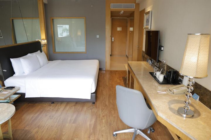 Room 56 of 160