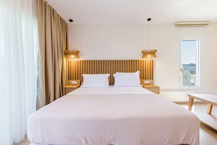 Room 32 of 101