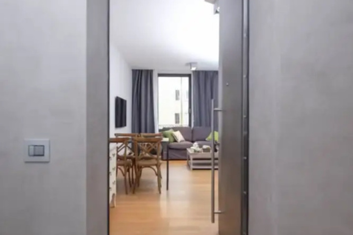 Room 14 of 20