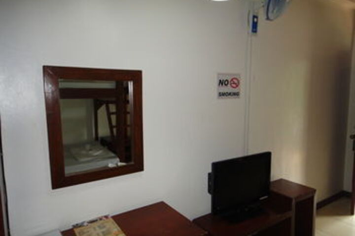 Room 36 of 59