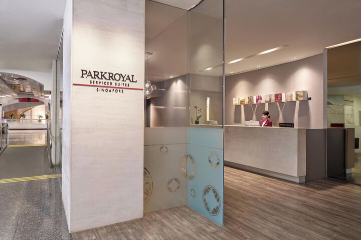 Entrance & Lobby