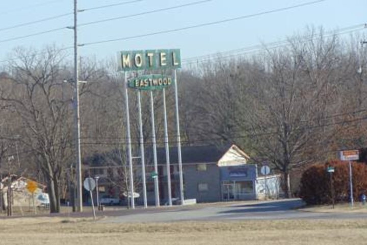 EASTWOOD MOTEL