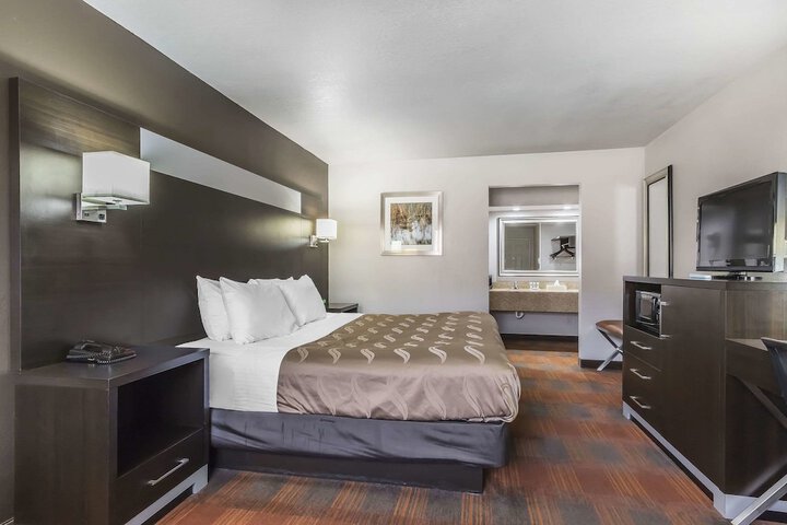 1 King Bed Accessible (1 of 16)