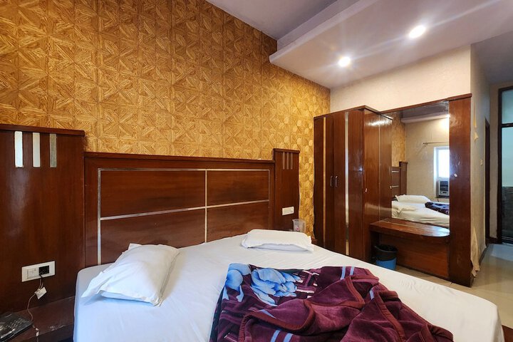 Room 38 of 49