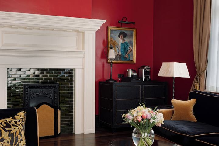 Room 32 of 75