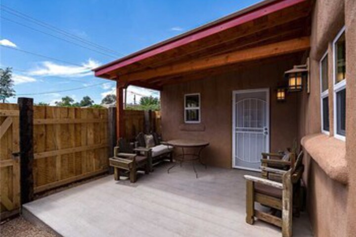 Image of Casa Dulce 3 Bedrooms, Walk to Town, Pet Friendly, Sleeps 6