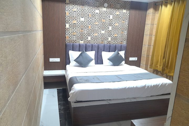 Room 22 of 32