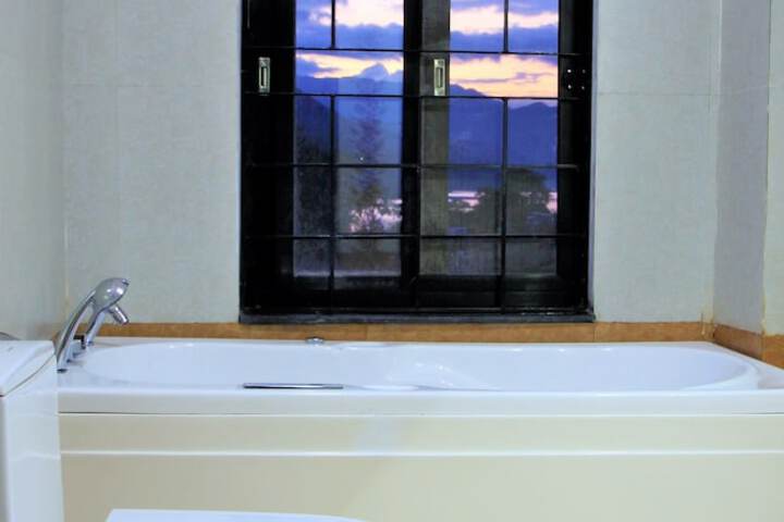 Room 15 of 39