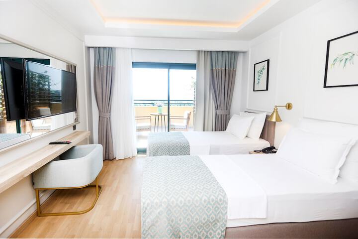 Room 39 of 203