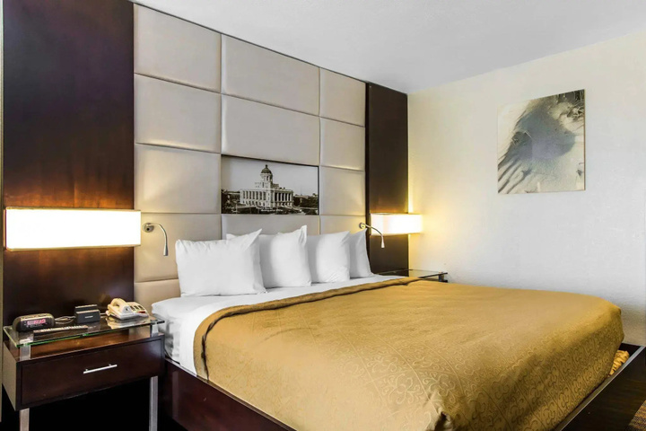 guest_rooms