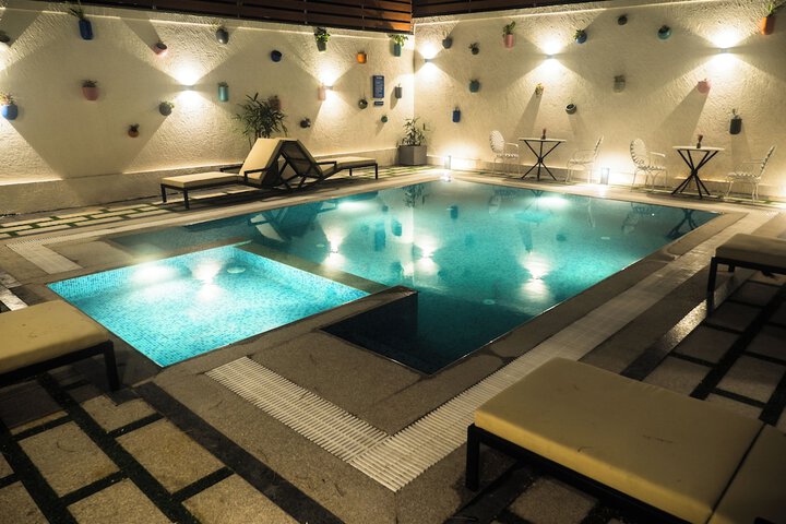 Pool 31 of 43