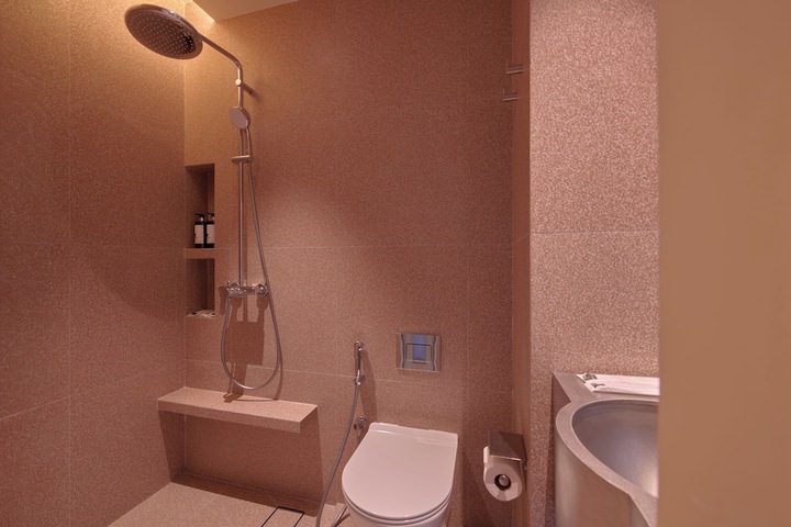 Room 15 of 20