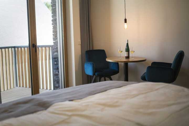 Room 10 of 46